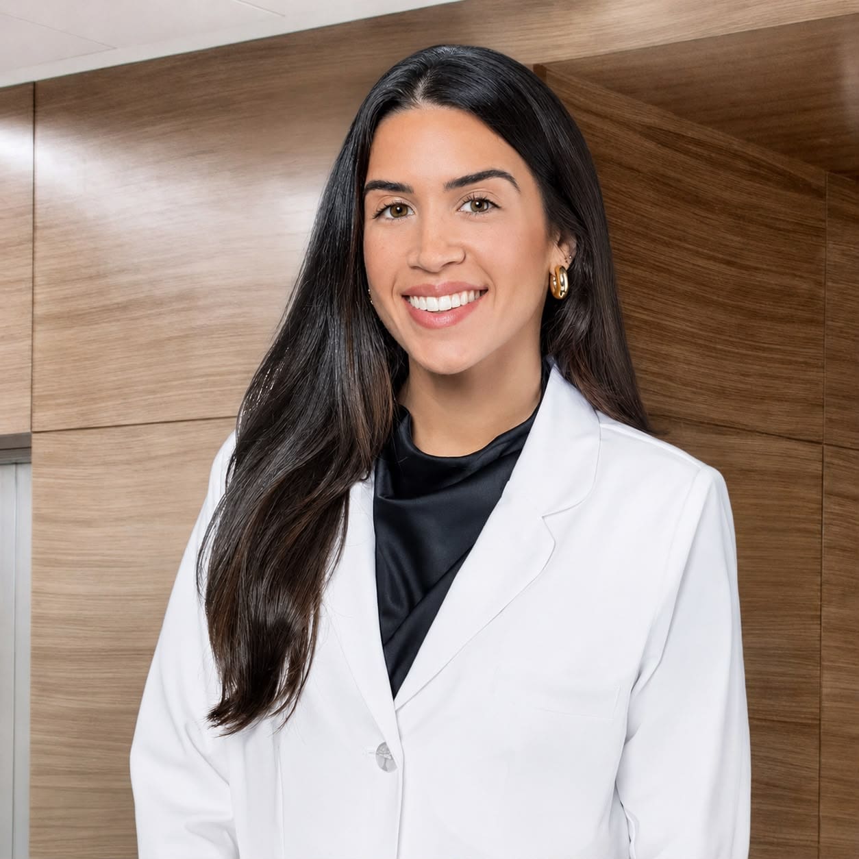 Dr. Stephany Ferreira
